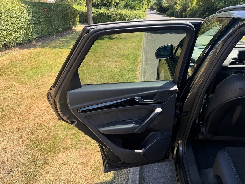 Audi TFSIe Black Edition SUV 2.0 Automatic Petrol Plug-in Hybrid