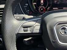 Audi Q5 TFSIe Black Edition 