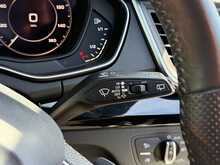 Audi Q5 TFSIe Black Edition 