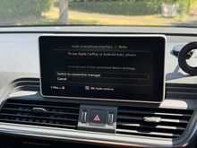 Audi Q5 TFSIe Black Edition 