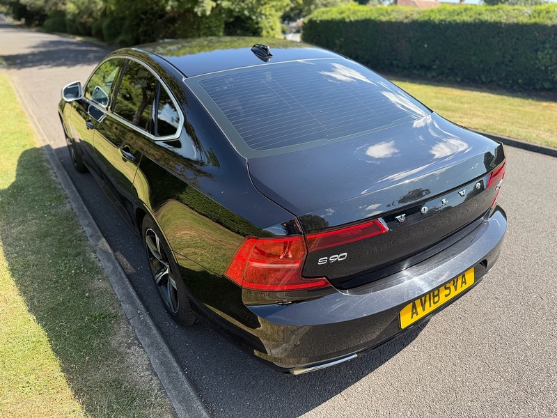 Volvo D4 R-Design Saloon 2.0 Automatic Diesel