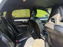 Volvo S90 D4 R-Design 