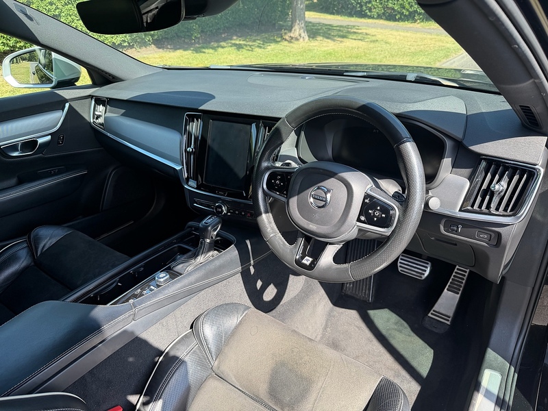 Volvo D4 R-Design Saloon 2.0 Automatic Diesel