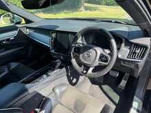 Volvo S90 D4 R-Design 
