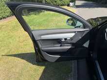 Volvo S90 D4 R-Design 