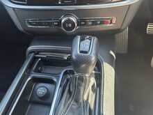 Volvo S90 D4 R-Design 