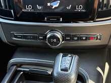 Volvo S90 D4 R-Design 