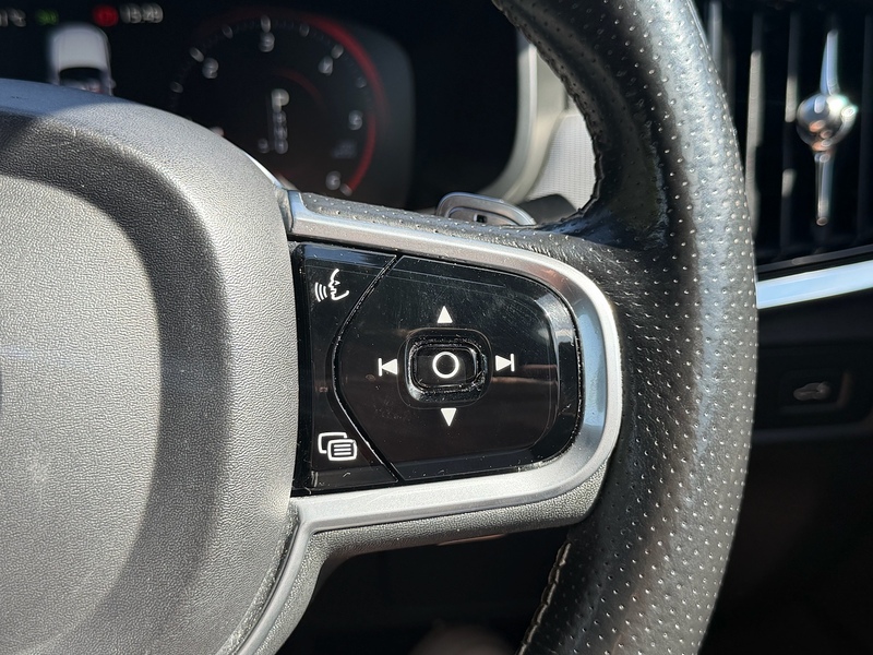Volvo D4 R-Design Saloon 2.0 Automatic Diesel