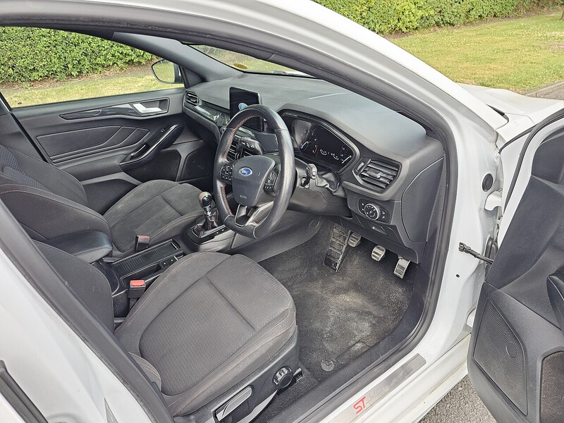 Ford T EcoBoost ST-Line Hatchback 1.0 Manual Petrol