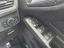 Ford Focus T EcoBoost ST-Line 