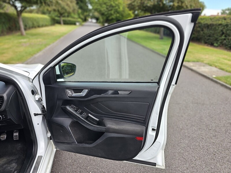 Ford T EcoBoost ST-Line Hatchback 1.0 Manual Petrol