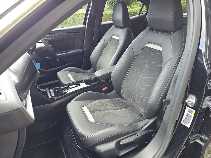 Vauxhall Ultimate SUV 0.0 Automatic Electric