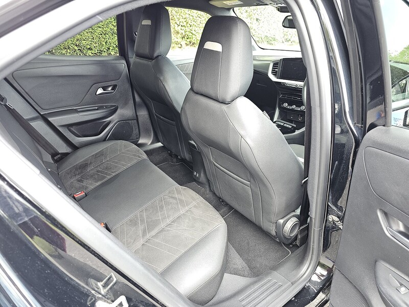 Vauxhall Ultimate SUV 0.0 Automatic Electric