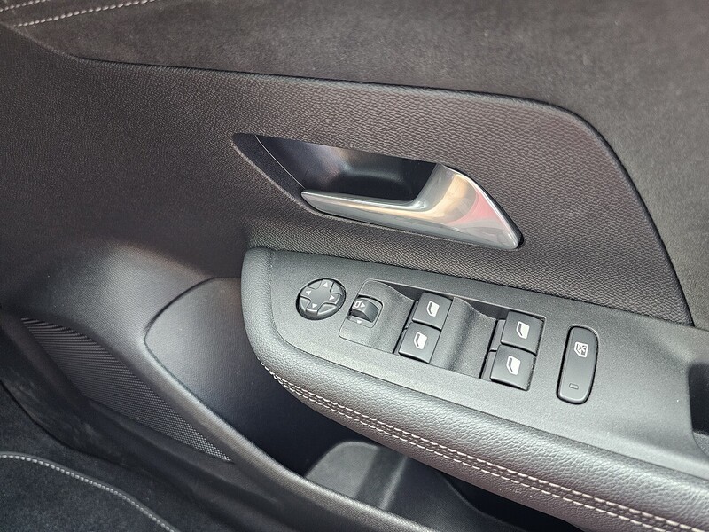 Vauxhall Ultimate SUV 0.0 Automatic Electric