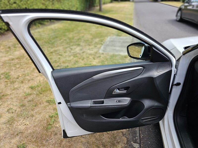 Vauxhall GS Line Hatchback 1.2 Manual Petrol