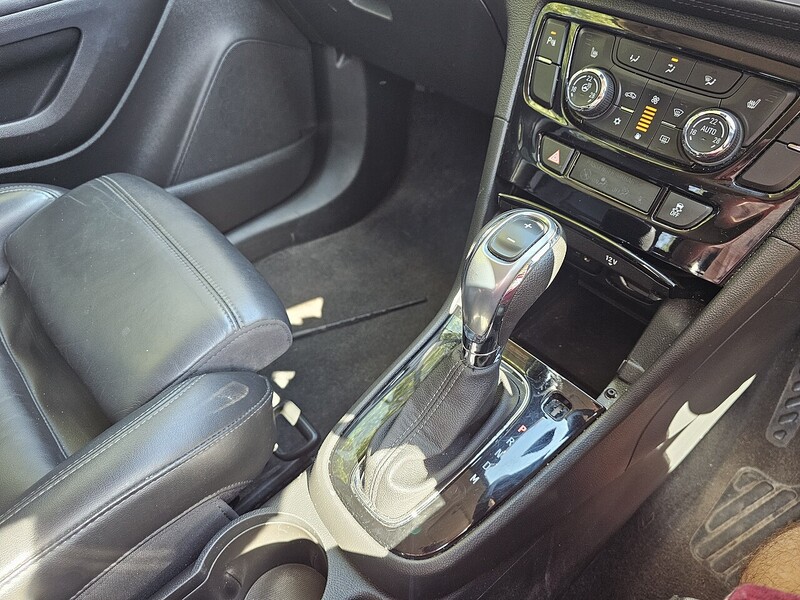 Vauxhall i Turbo Elite SUV 1.4 Automatic Petrol