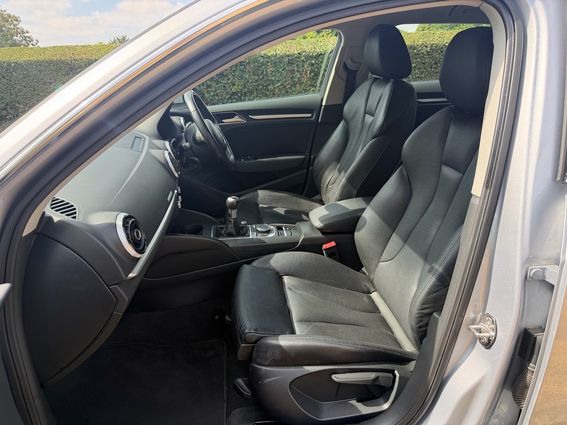 Audi 1.6 TDI Sport Sportback 5dr Diesel Manual quattro Euro 6 (s/s) (110 ps)
