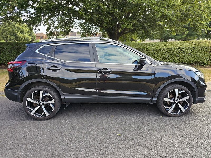 Nissan DIG-T Tekna SUV 1.3 Manual Petrol