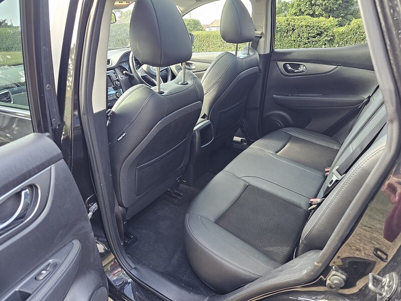 Nissan DIG-T Tekna SUV 1.3 Manual Petrol