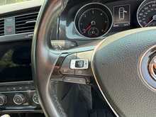 Volkswagen Golf TDI SE 
