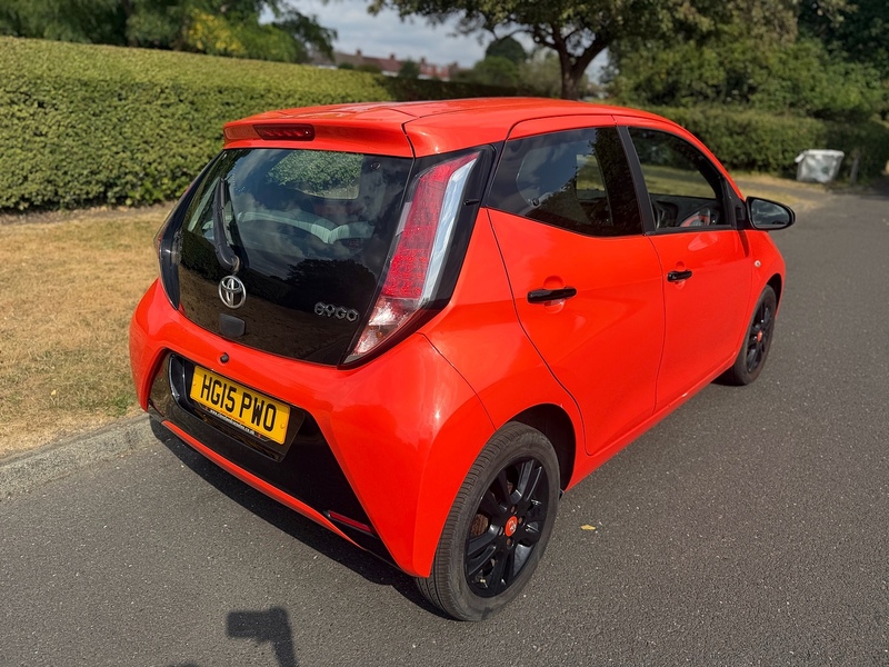 Toyota VVT-i x-cite Hatchback 1.0 Manual Petrol