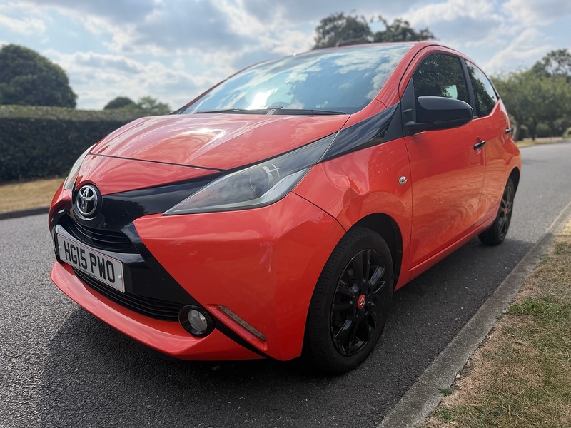 Toyota VVT-i x-cite Hatchback 1.0 Manual Petrol