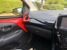 Toyota AYGO VVT-i x-cite 