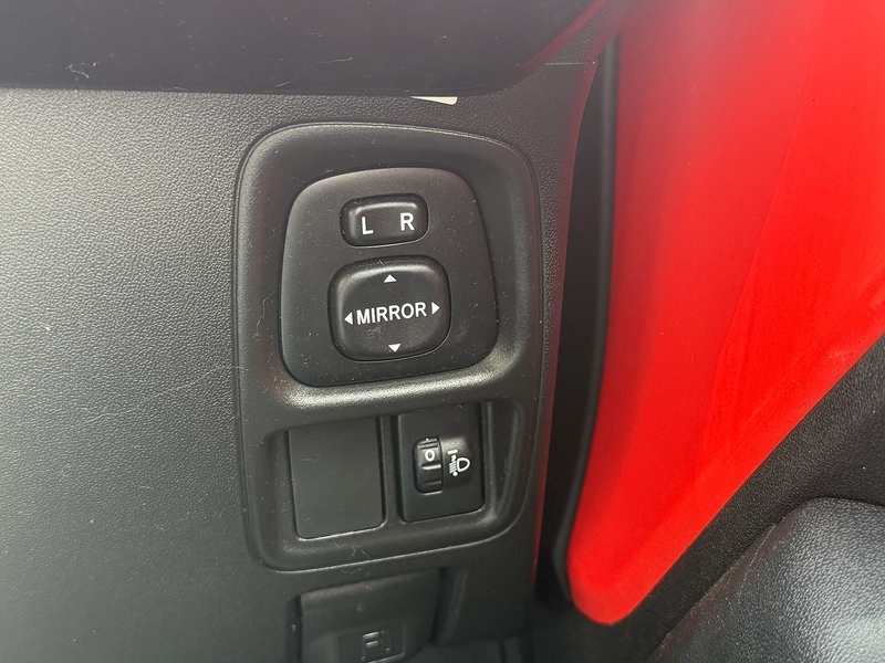 Toyota VVT-i x-cite Hatchback 1.0 Manual Petrol