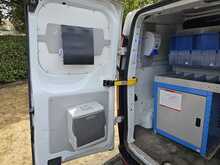Ford Transit Custom 320 EcoBlue Leader 