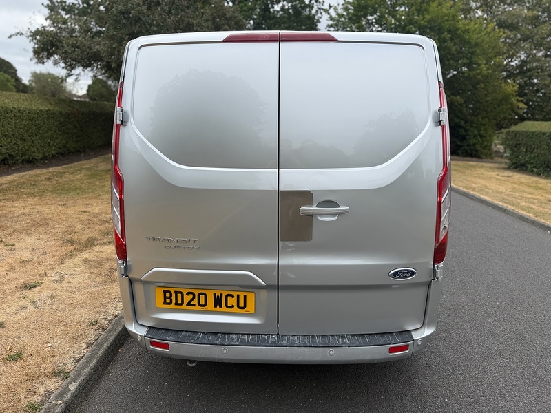 Ford 300 EcoBlue Limited Panel Van 2.0 Manual Diesel