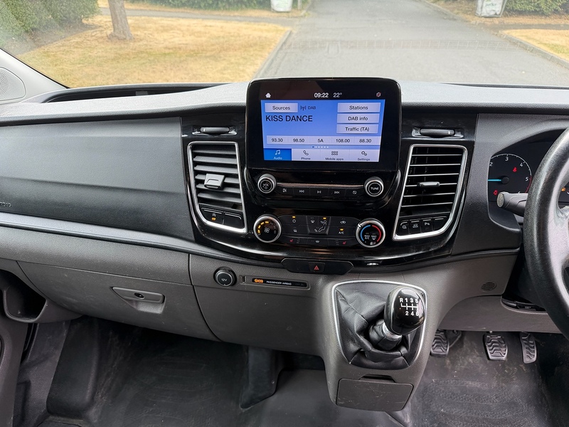 Ford 300 EcoBlue Limited Panel Van 2.0 Manual Diesel