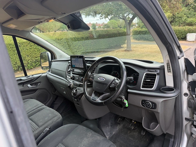 Ford 300 EcoBlue Limited Panel Van 2.0 Manual Diesel