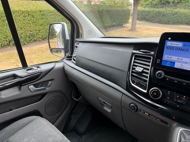 Ford 300 EcoBlue Limited Panel Van 2.0 Manual Diesel