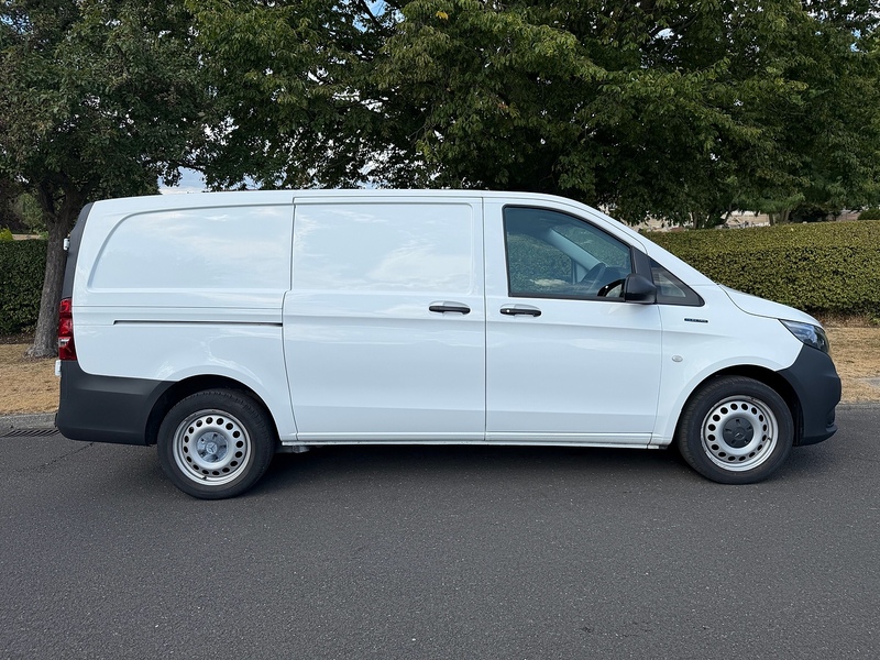 Mercedes-Benz 116 e Progressive Panel Van 0.0 Automatic Electric