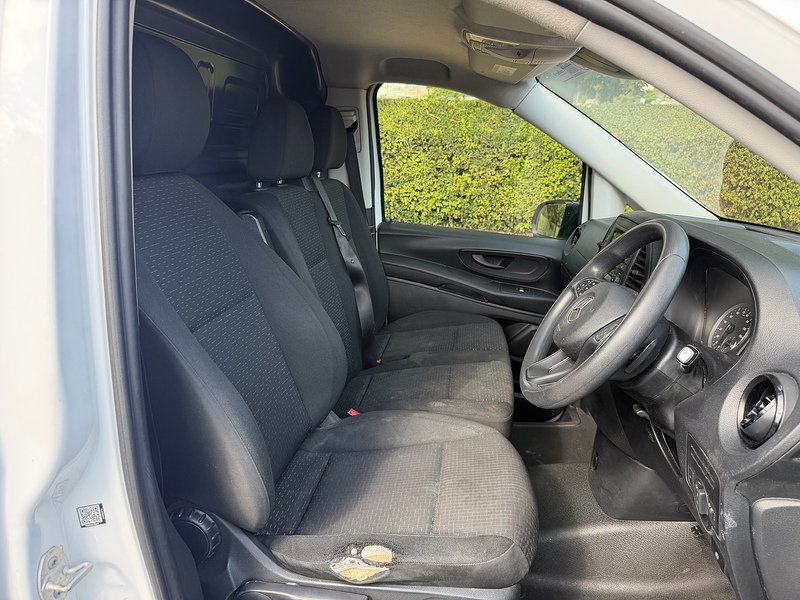 Mercedes-Benz 116 e Progressive Panel Van 0.0 Automatic Electric