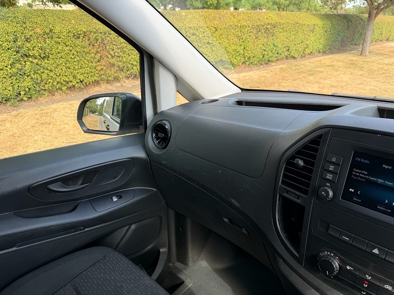 Mercedes-Benz 116 e Progressive Panel Van 0.0 Automatic Electric