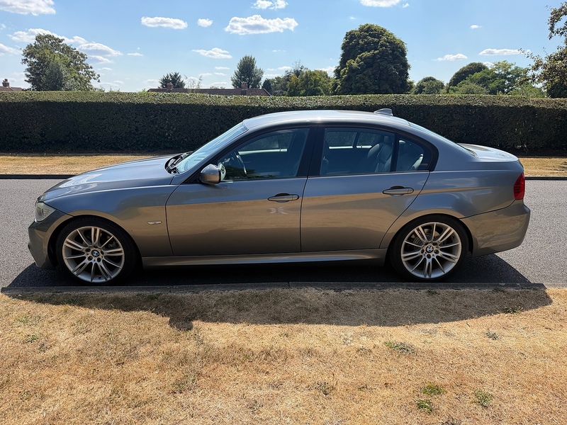BMW 318i M Sport Saloon 2.0 Automatic Petrol