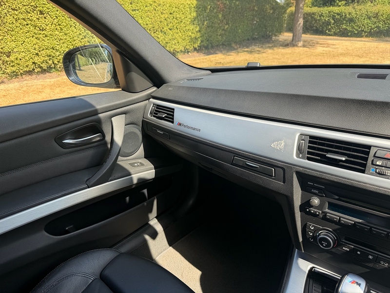 BMW 318i M Sport Saloon 2.0 Automatic Petrol