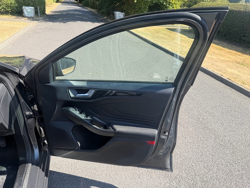 Ford T EcoBoost MHEV ST-Line Hatchback 1.0 Manual Petrol Hybrid