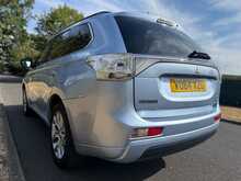 Mitsubishi Outlander h GX4h 