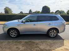 Mitsubishi Outlander h GX4h 