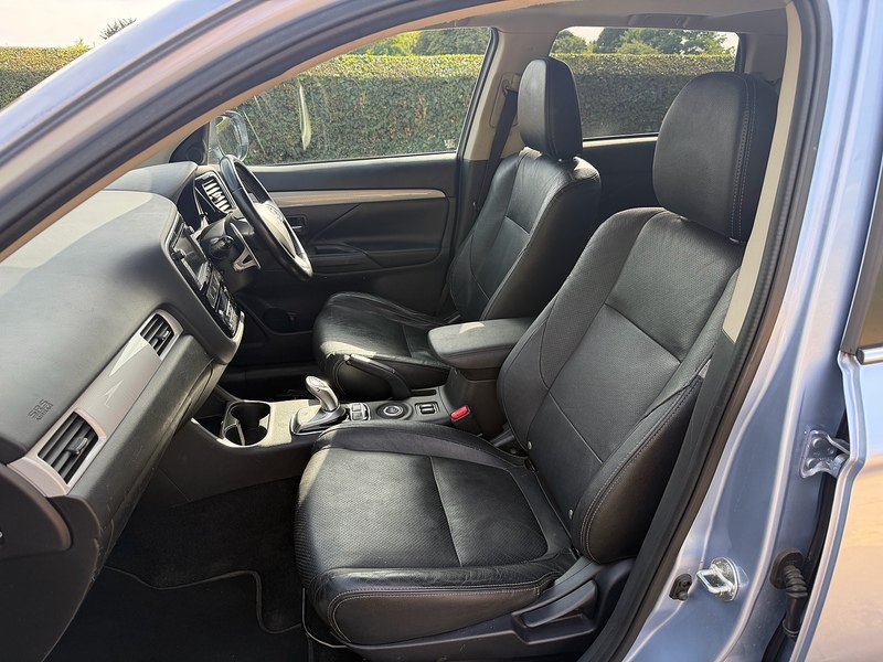 Mitsubishi h GX4h SUV 2.0 Automatic Petrol Plug-in Hybrid