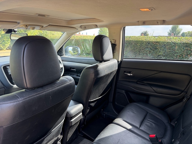 Mitsubishi h GX4h SUV 2.0 Automatic Petrol Plug-in Hybrid