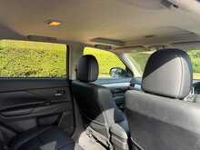 Mitsubishi Outlander h GX4h 