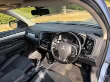 Mitsubishi Outlander h GX4h 