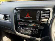 Mitsubishi Outlander h GX4h 