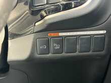 Mitsubishi Outlander h GX4h 