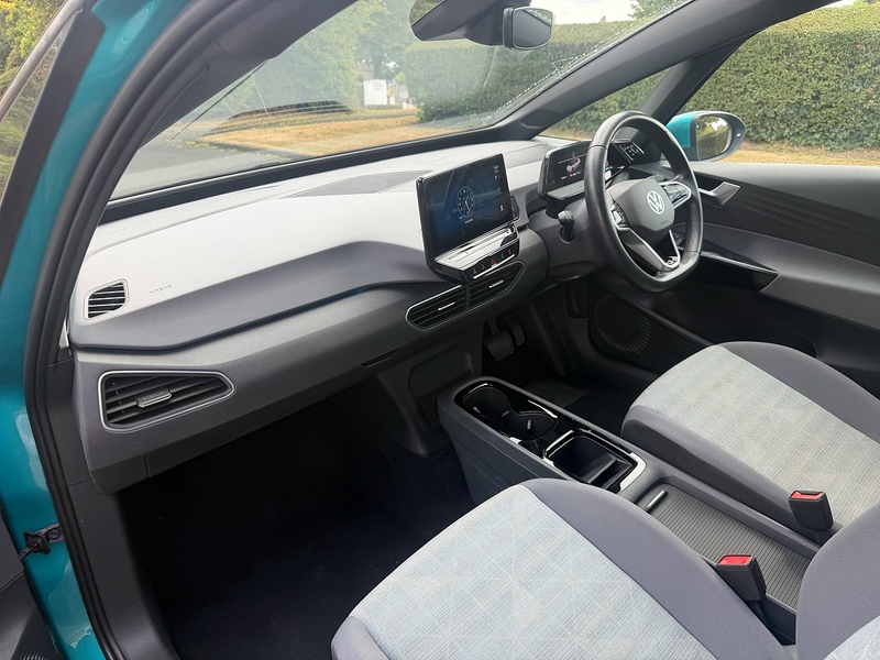 Volkswagen Pro Life Hatchback 0.0 Automatic Electric