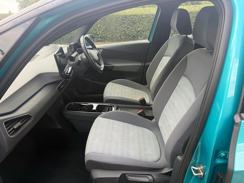 Volkswagen Pro Life Hatchback 0.0 Automatic Electric