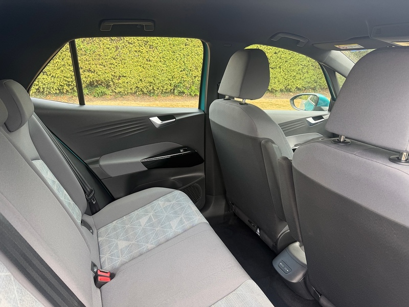 Volkswagen Pro Life Hatchback 0.0 Automatic Electric